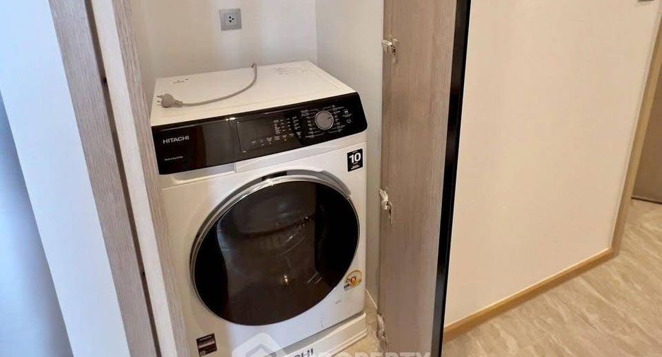Condo en alquiler de 2 habitaciones en Huai Khwang, Bangkok