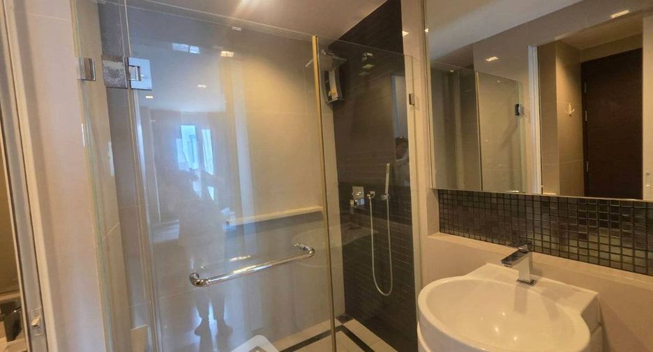 For rent 1 bed condo in Sathon, Bangkok