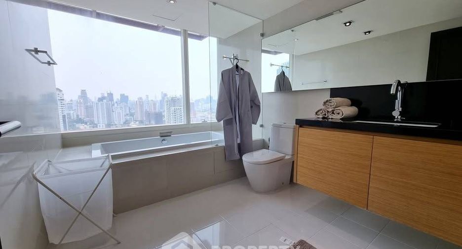 Condo en alquiler de 2 habitaciones en Watthana, Bangkok