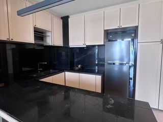 Wohnung zur Miete mit 1 Zimmer in Pathum Wan, Bangkok