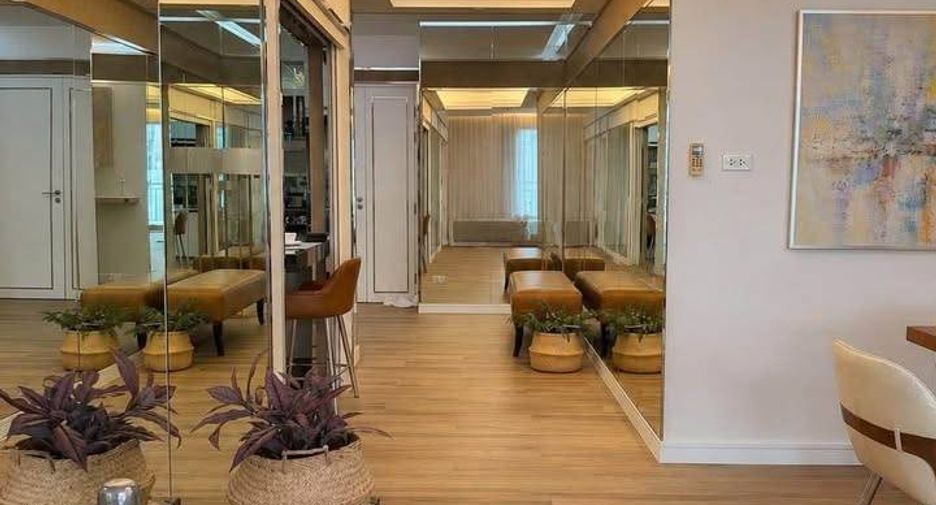 Condo en alquiler de 3 habitaciones en Prawet, Bangkok
