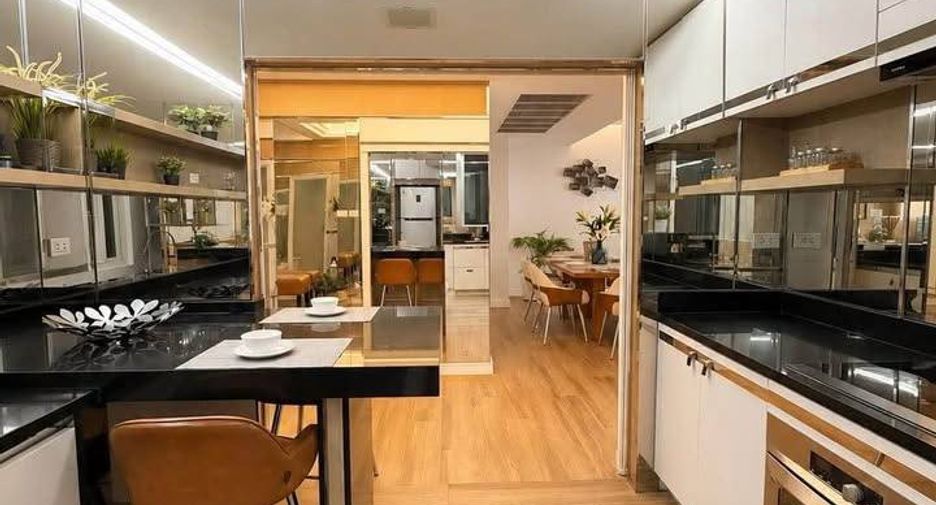 Condo en alquiler de 3 habitaciones en Prawet, Bangkok
