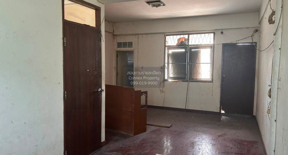 Casa adosada en venta de 11 habitaciones en Bang Khae, Bangkok