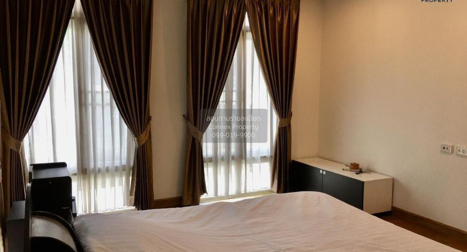 For sale 3 bedrooms condo in Watthana, Bangkok