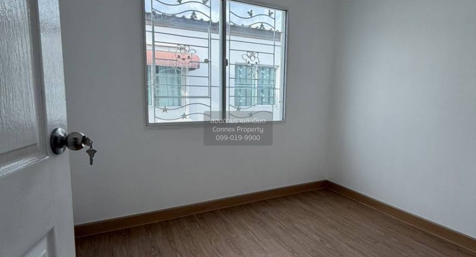 Reihenhaus zum Kauf mit 3 Zimmer in Bang Phli, Samut Prakan