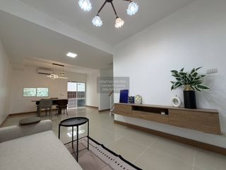 Reihenhaus zum Kauf mit 3 Zimmer in Bang Phli, Samut Prakan
