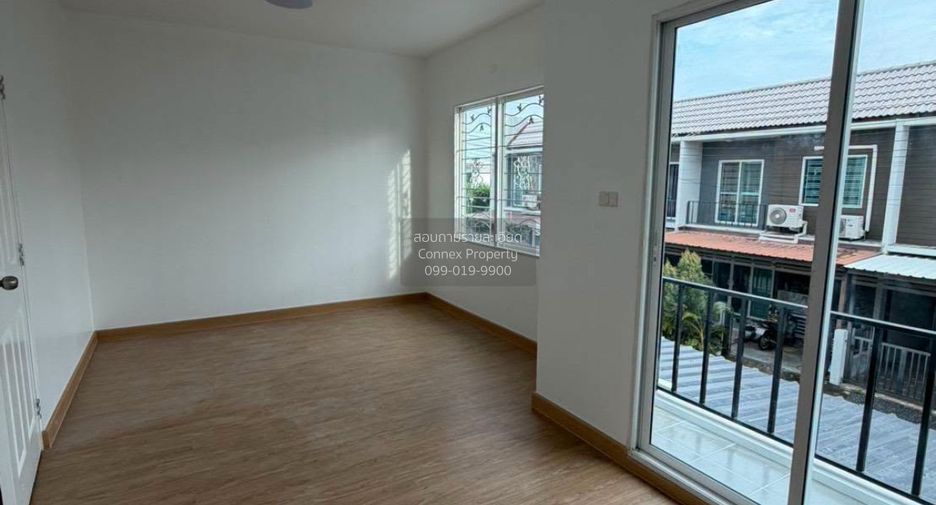 For sale 3 ベッドルーム townhouse in Bang Phli, Samut Prakan