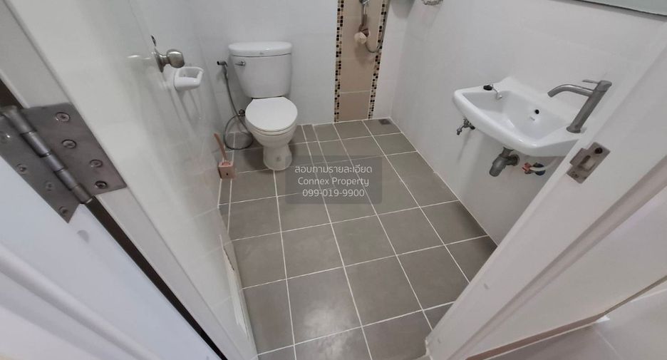For sale 3 ベッドルーム townhouse in Suan Luang, Bangkok