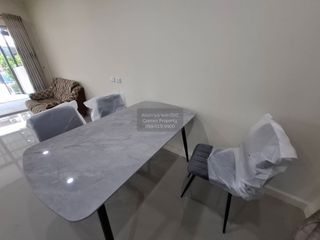 出售 3 卧室 联排别墅 在 Suan Luang, 曼谷