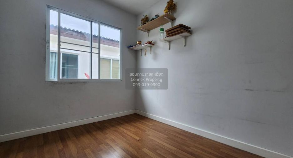 Casa adosada en venta de 5 habitaciones en Mueang Nonthaburi, Nonthaburi