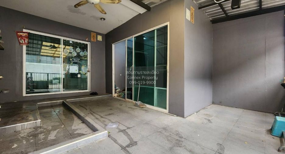 Casa adosada en venta de 5 habitaciones en Mueang Nonthaburi, Nonthaburi