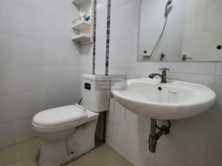 Casa adosada en venta de 5 habitaciones en Mueang Nonthaburi, Nonthaburi