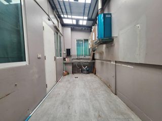 Casa adosada en venta de 5 habitaciones en Mueang Nonthaburi, Nonthaburi