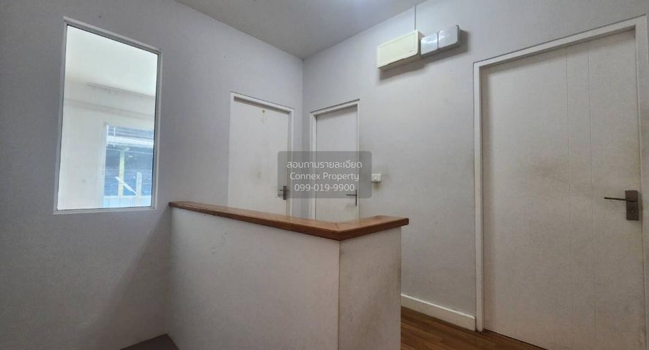 Casa adosada en venta de 5 habitaciones en Mueang Nonthaburi, Nonthaburi