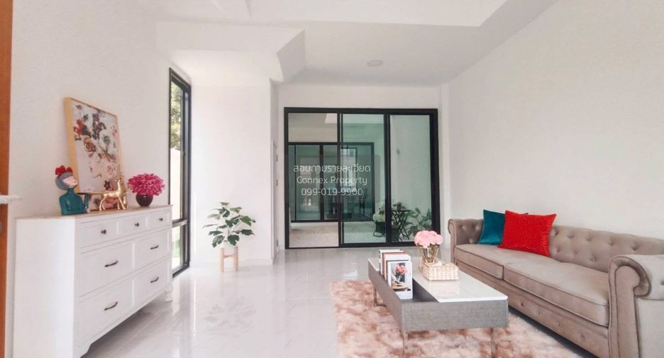 Casa adosada en venta de 4 habitaciones en Bang Na, Bangkok