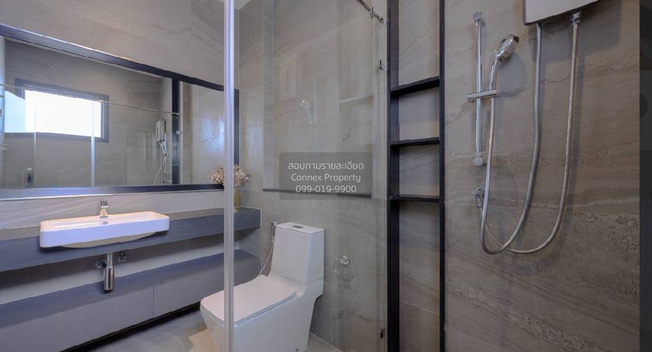 For sale 4 ベッドルーム house in Wang Thonglang, Bangkok