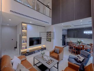 For sale 4 ベッドルーム house in Wang Thonglang, Bangkok