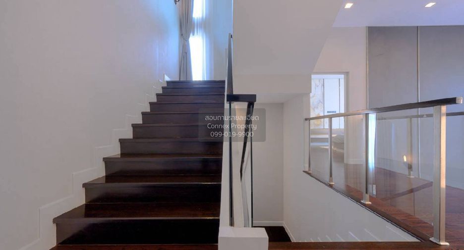 For sale 4 ベッドルーム house in Wang Thonglang, Bangkok