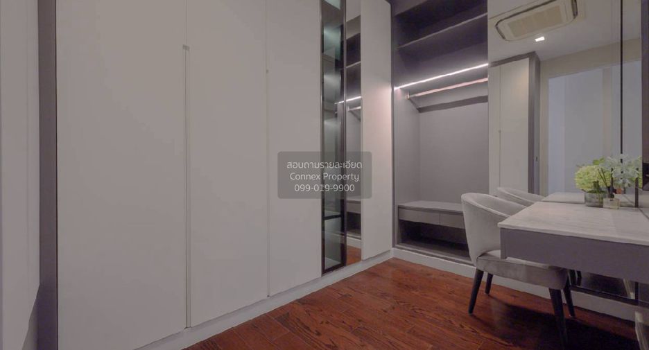 For sale 4 ベッドルーム house in Wang Thonglang, Bangkok