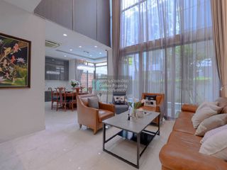 For sale 4 ベッドルーム house in Wang Thonglang, Bangkok