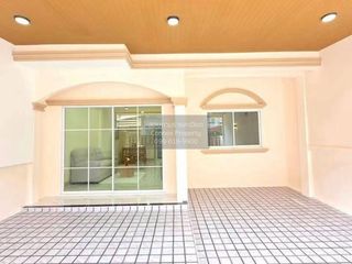 For sale 4 ベッドルーム townhouse in Bang Bua Thong, Nonthaburi