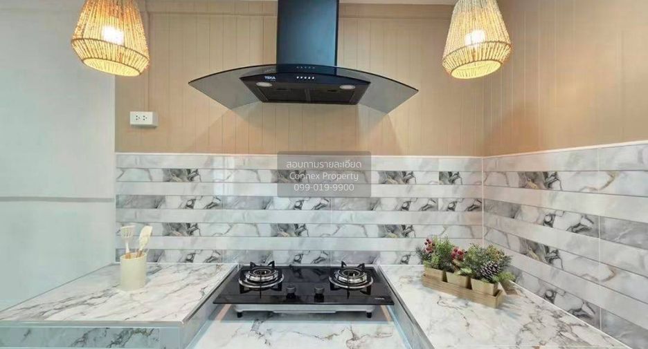For sale 4 ベッドルーム townhouse in Bang Bua Thong, Nonthaburi