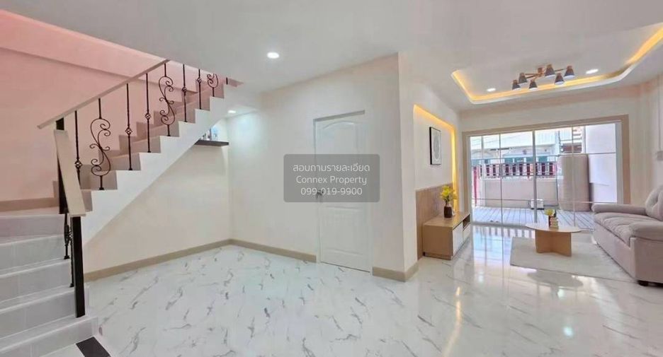 For sale 4 ベッドルーム townhouse in Bang Bua Thong, Nonthaburi