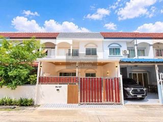 For sale 4 ベッドルーム townhouse in Bang Bua Thong, Nonthaburi
