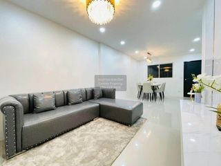 For sale 3 bedrooms townhouse in Bang Lamung, Chonburi