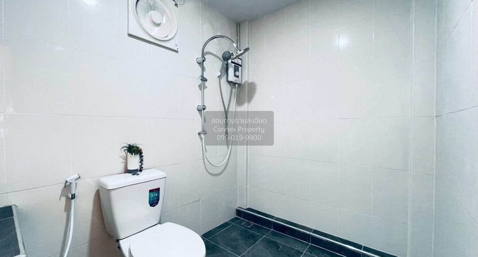 For sale 3 bedrooms townhouse in Bang Lamung, Chonburi