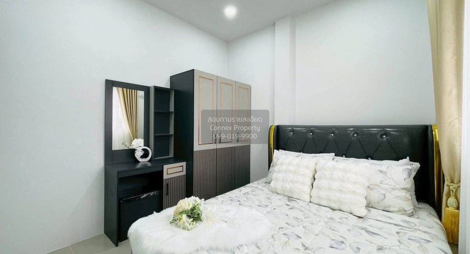 For sale 3 bedrooms townhouse in Bang Lamung, Chonburi
