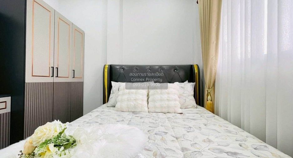 For sale 3 bedrooms townhouse in Bang Lamung, Chonburi