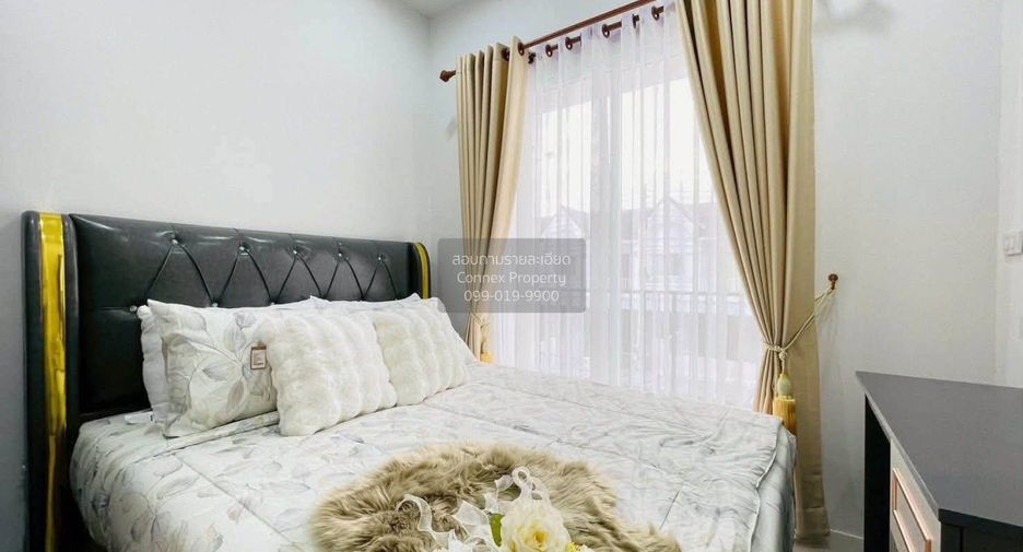 For sale 3 bedrooms townhouse in Bang Lamung, Chonburi