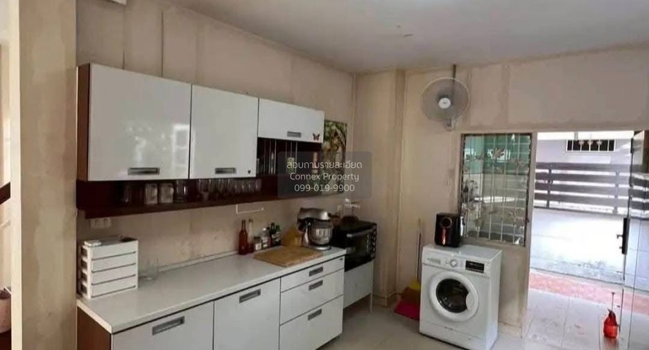 出售 4 卧室 独立屋 在 Lat Krabang, 曼谷