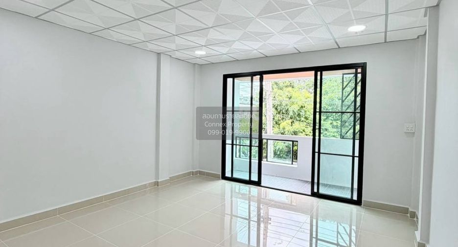 Casa adosada en venta de 3 habitaciones en Mueang Nonthaburi, Nonthaburi