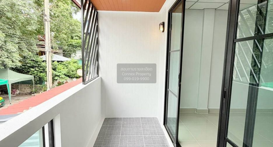 Casa adosada en venta de 3 habitaciones en Mueang Nonthaburi, Nonthaburi