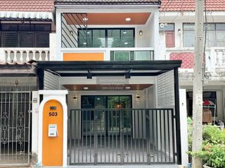 Casa adosada en venta de 3 habitaciones en Mueang Nonthaburi, Nonthaburi