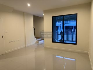 For sale 3 bedrooms townhouse in Bang Phli, Samut Prakan