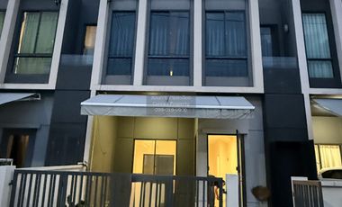 For sale 3 bedrooms townhouse in Bang Phli, Samut Prakan