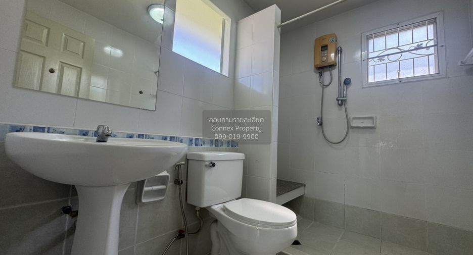 À vendre 3 chambres maison à Bang Khun Thian, Bangkok