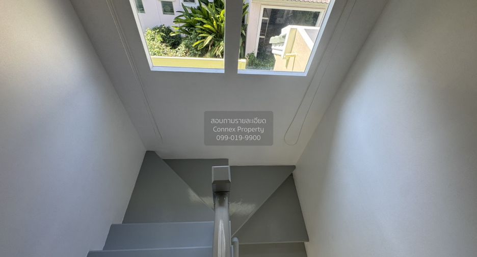 À vendre 3 chambres maison à Bang Khun Thian, Bangkok
