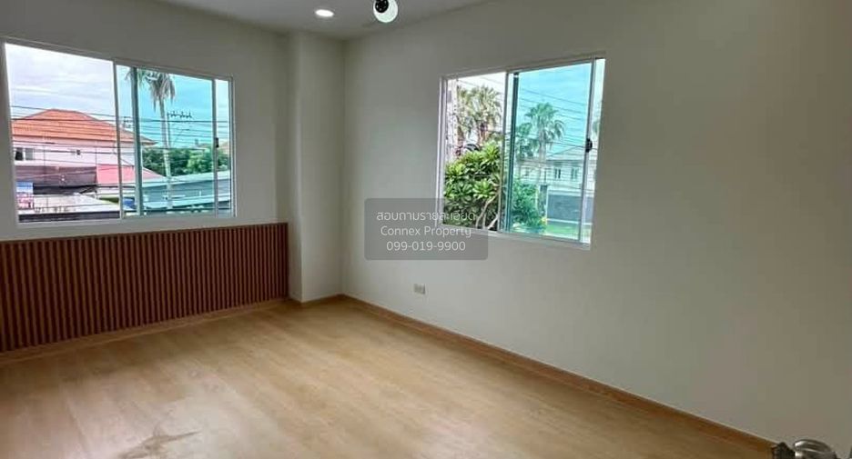 Casa adosada en venta de 3 habitaciones en Nong Khaem, Bangkok