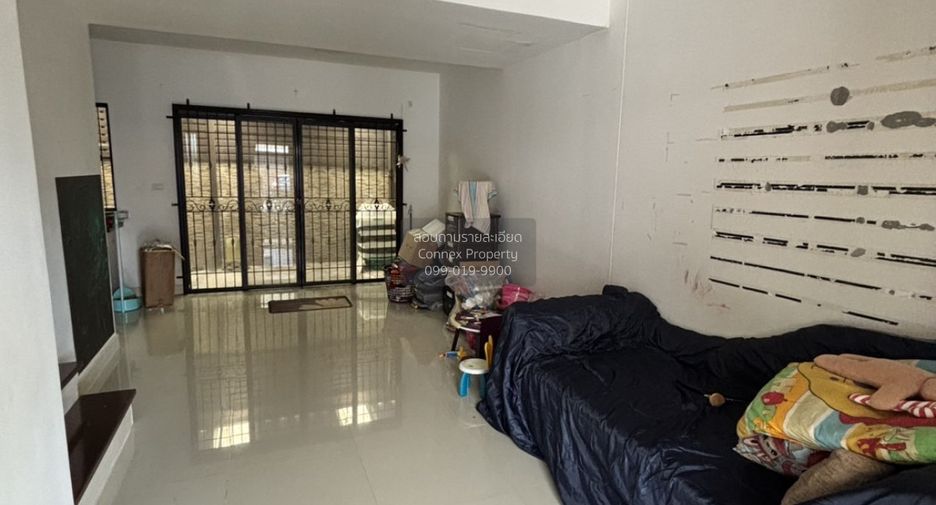 Reihenhaus zum Kauf mit 3 Zimmer in Chom Thong, Bangkok