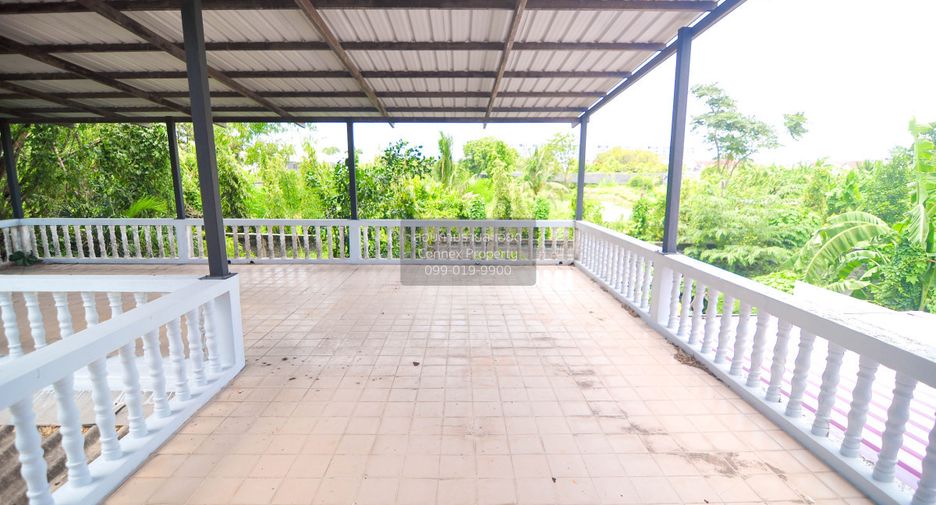 Casa adosada en venta de 3 habitaciones en Bang Khen, Bangkok
