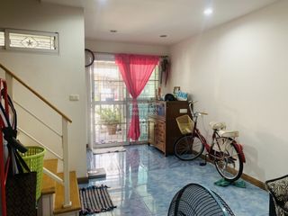 For sale 3 ベッドルーム townhouse in Sam Phran, Nakhon Pathom