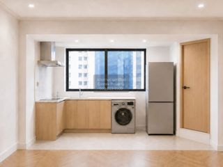 For sale 2 bedrooms condo in Phaya Thai, Bangkok
