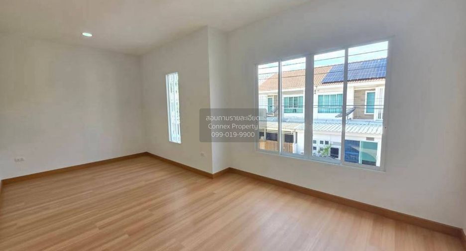 Reihenhaus zum Kauf mit 3 Zimmer in Bang Yai, Nonthaburi