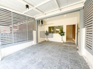 Casa adosada en venta de 2 habitaciones en Mueang Nonthaburi, Nonthaburi