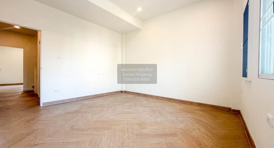 Casa adosada en venta de 2 habitaciones en Mueang Nonthaburi, Nonthaburi