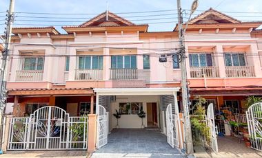 Casa adosada en venta de 2 habitaciones en Mueang Nonthaburi, Nonthaburi
